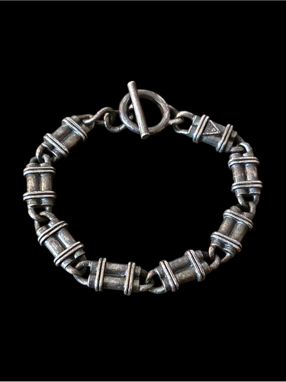 Guess silver tone heavy double bar link toggle bracelet